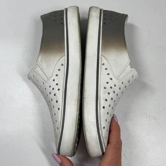 Native Jefferson White & Gray Slip On Shoes Women's Size 8 - Picture 3 of 8
